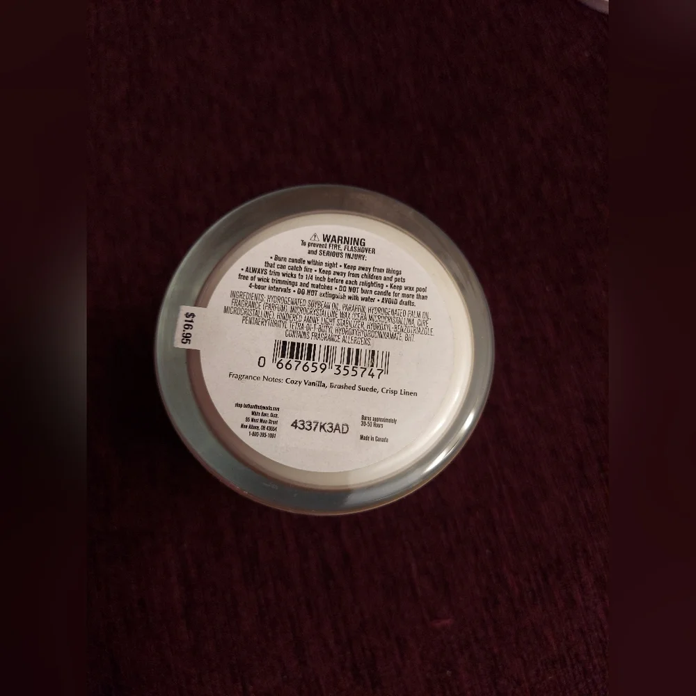 Amber blush and vanilla suede candles by bath and body works. 1 SHATTERED JAR
